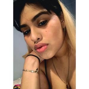 Meet your Posher, Ana